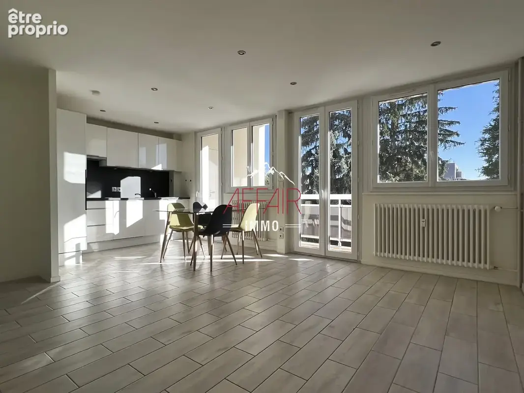 Appartement T2 rénové à Ville la Grand 74100 - photo 2