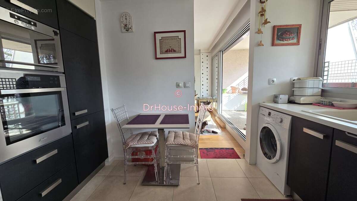 Appartement à SAINT-MAUR-DES-FOSSES