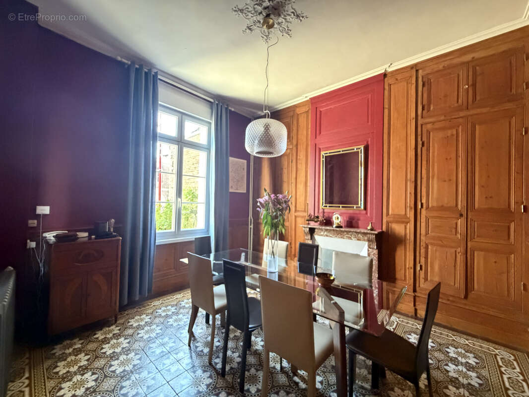 En exclusivite sur la commune de flixecourt : superbe maison de maitre de 160 m2 avec beau jardin arboré - photo 8