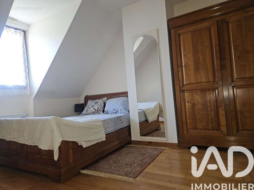 Maison 139 m² à Chevry-En-Sereine  - photo 6