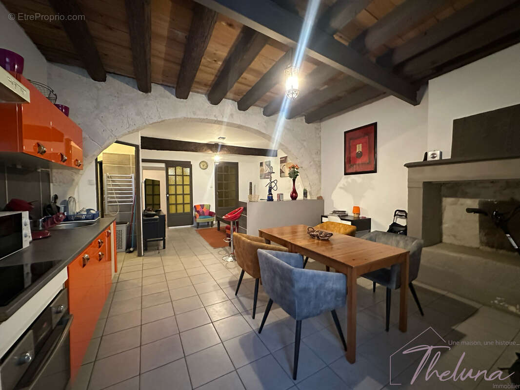 Appartement à BEAUCAIRE