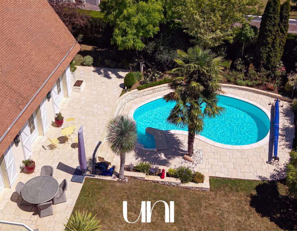Maison 6 pièces 142m2 avec piscine - Colomby-Anguerny - photo 3