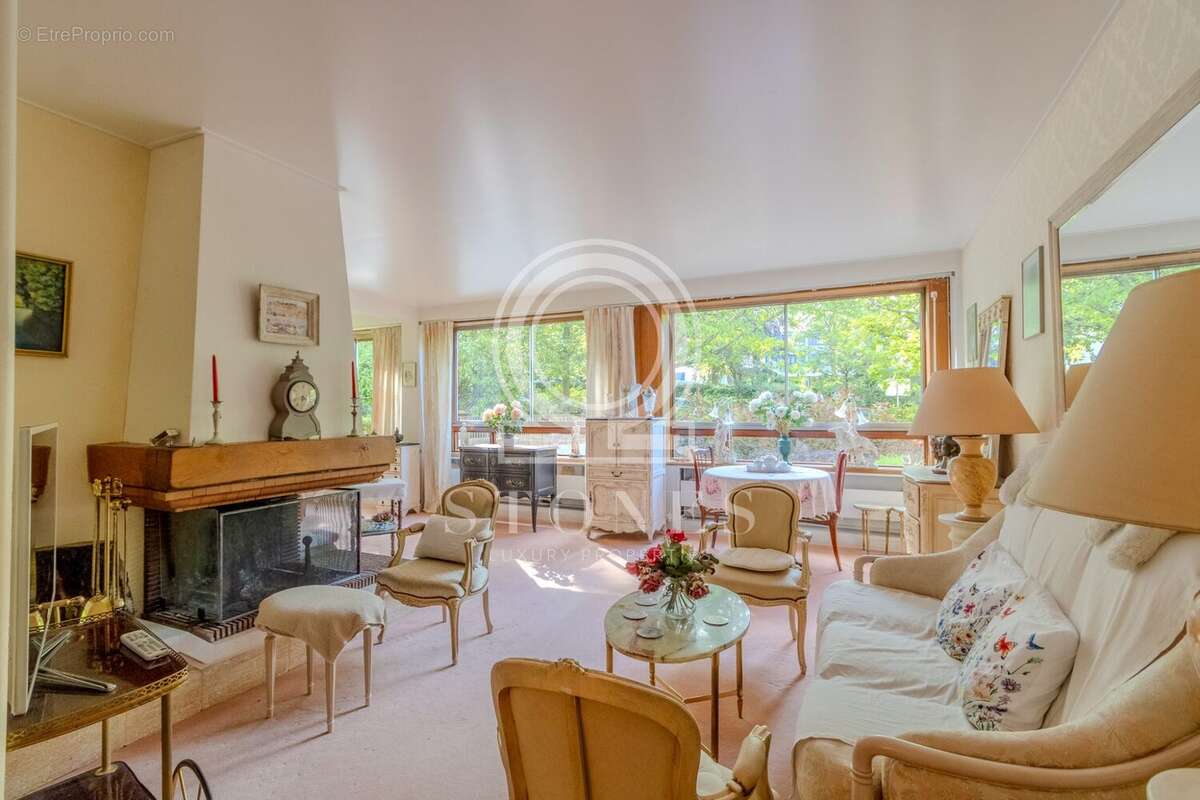 Appartement à LOUVECIENNES