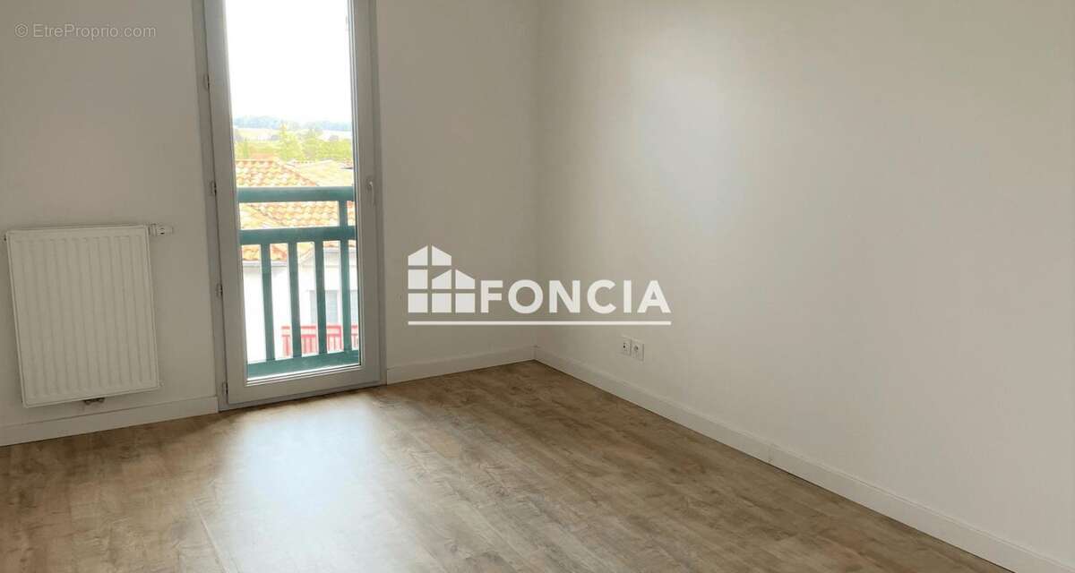 Appartement à USTARITZ