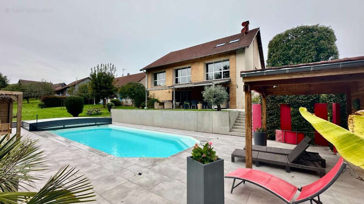 Maison à CHALONVILLARS