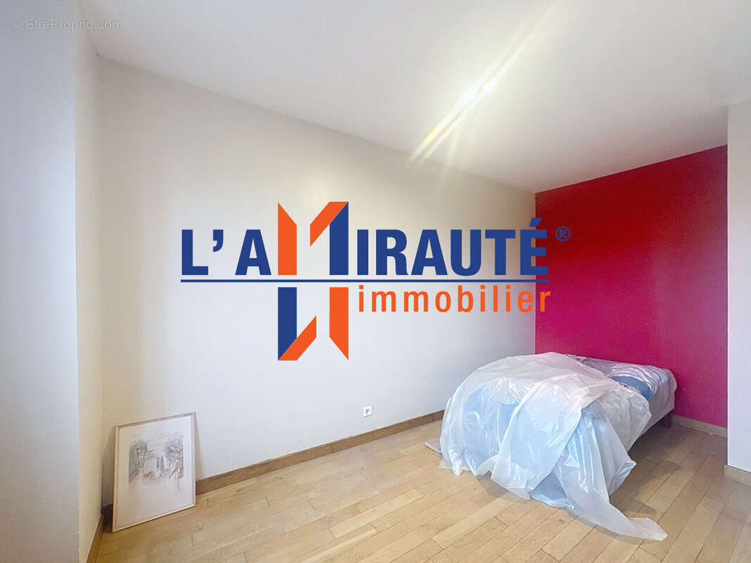 Maison à SARTROUVILLE