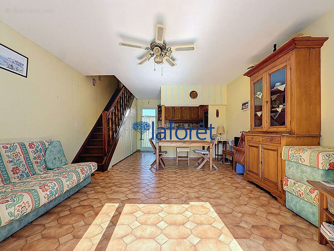 Maison à CARQUEIRANNE