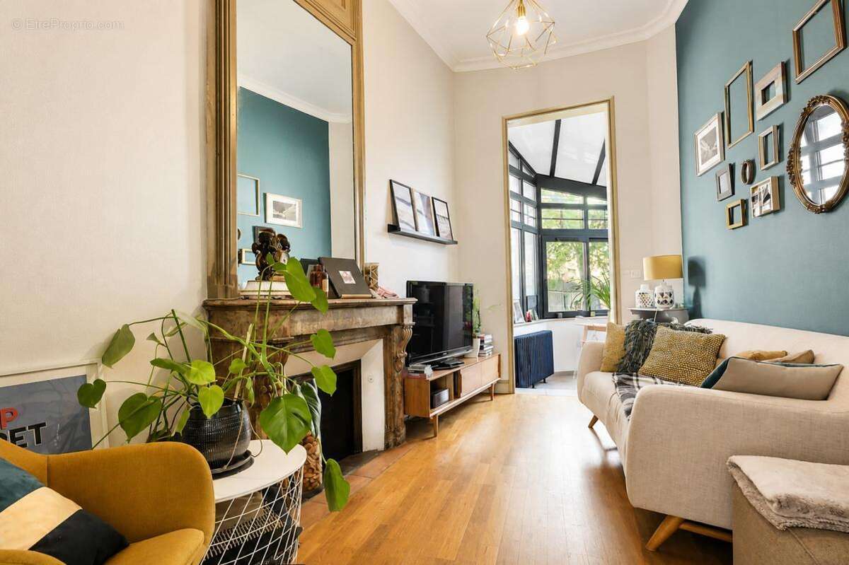 Vente T3 79m2 BORDEAUX (33000) - photo 3