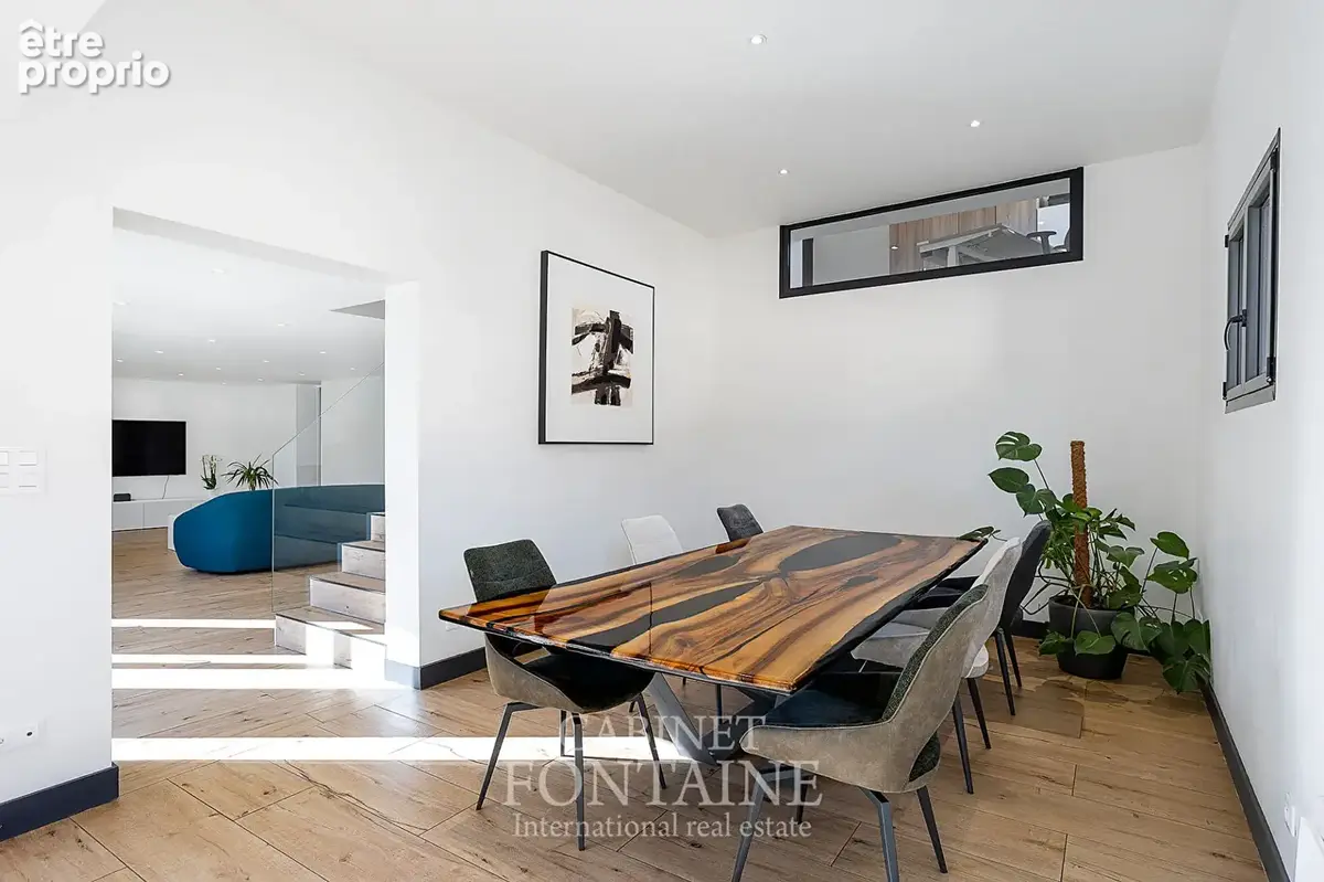 Propriété contemporaine + terrain de près d'1 hectare et installations équestres - photo 2