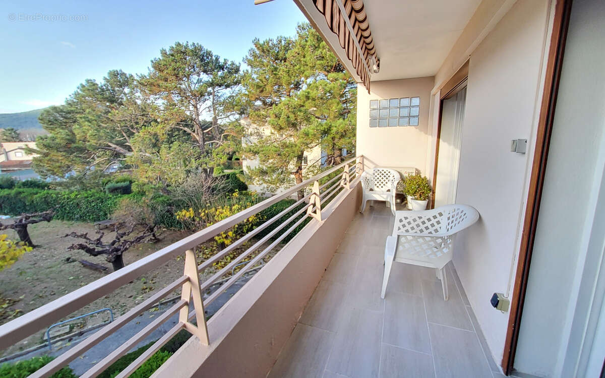 Appartement à CUERS