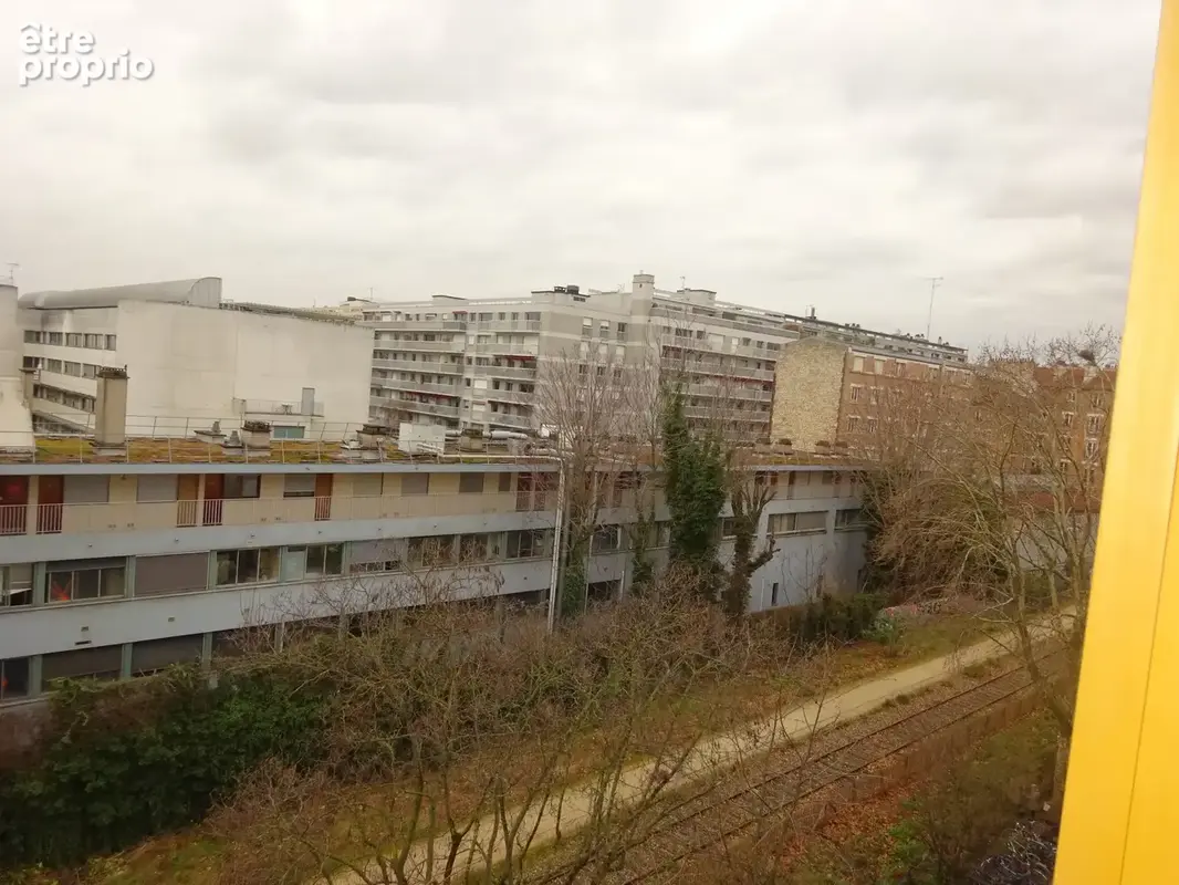 Grand studio - 33.10 m2 - villa du bel air - paris 12eme - photo 3