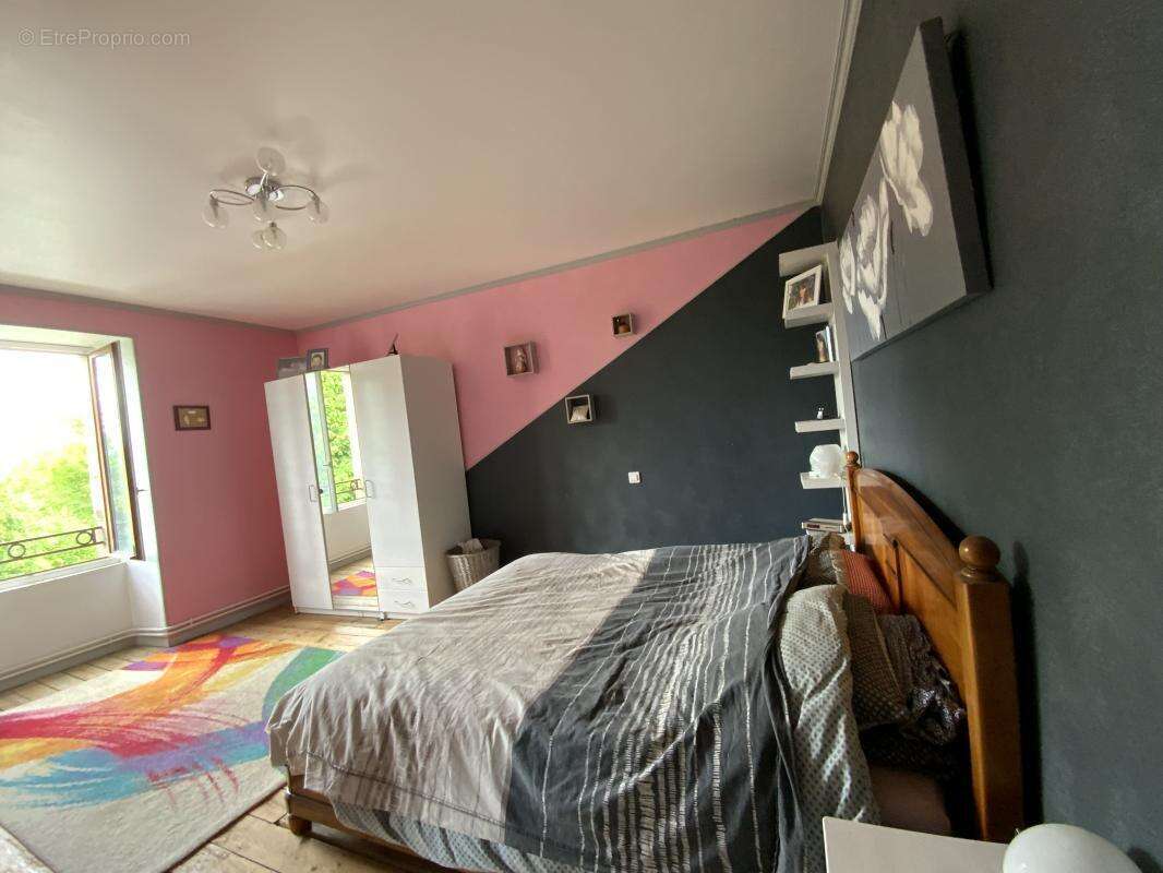 Maison à BERSAC-SUR-RIVALIER