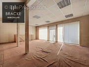 Commerce à ASNIERES-SUR-SEINE