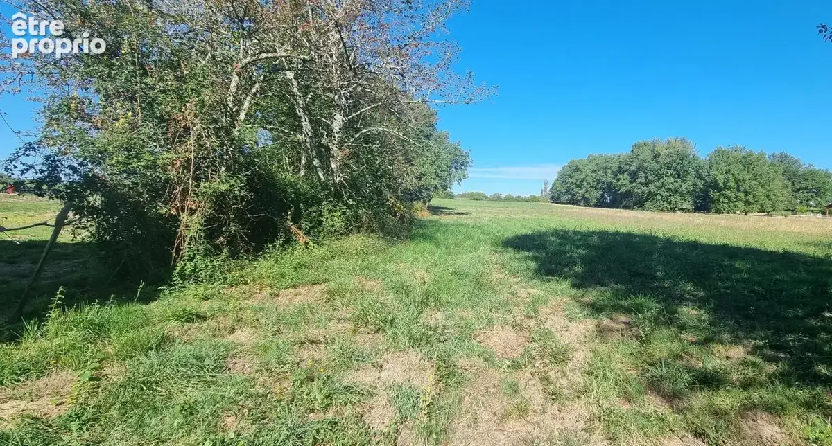 Terrain à DOMME