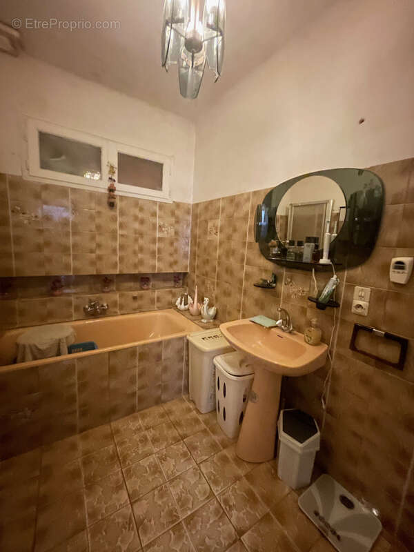 Maison à MONTAGNAC-MONTPEZAT