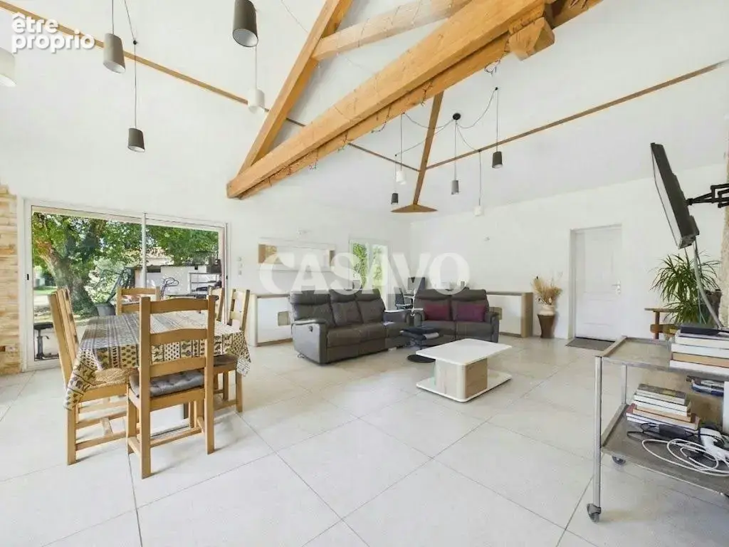 Vente Maison 10 pièces de 305m² - 38230 Tignieu-Jameyzieu - photo 4
