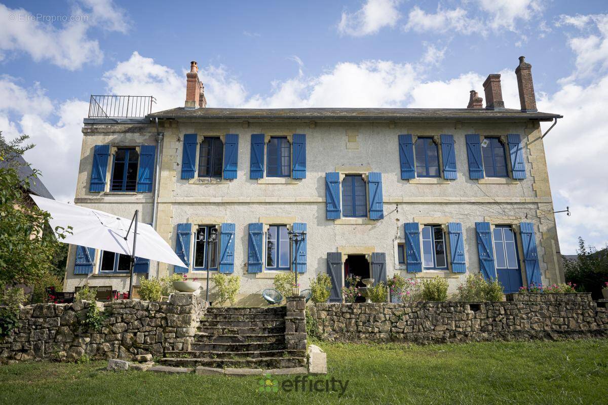 Maison à SAINT-HONORE-LES-BAINS