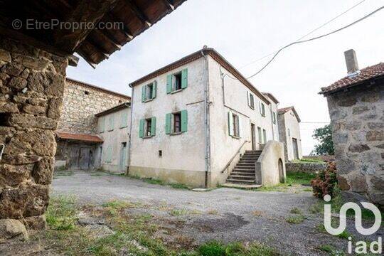 Photo 1 - Maison à SAINT-VICTOR