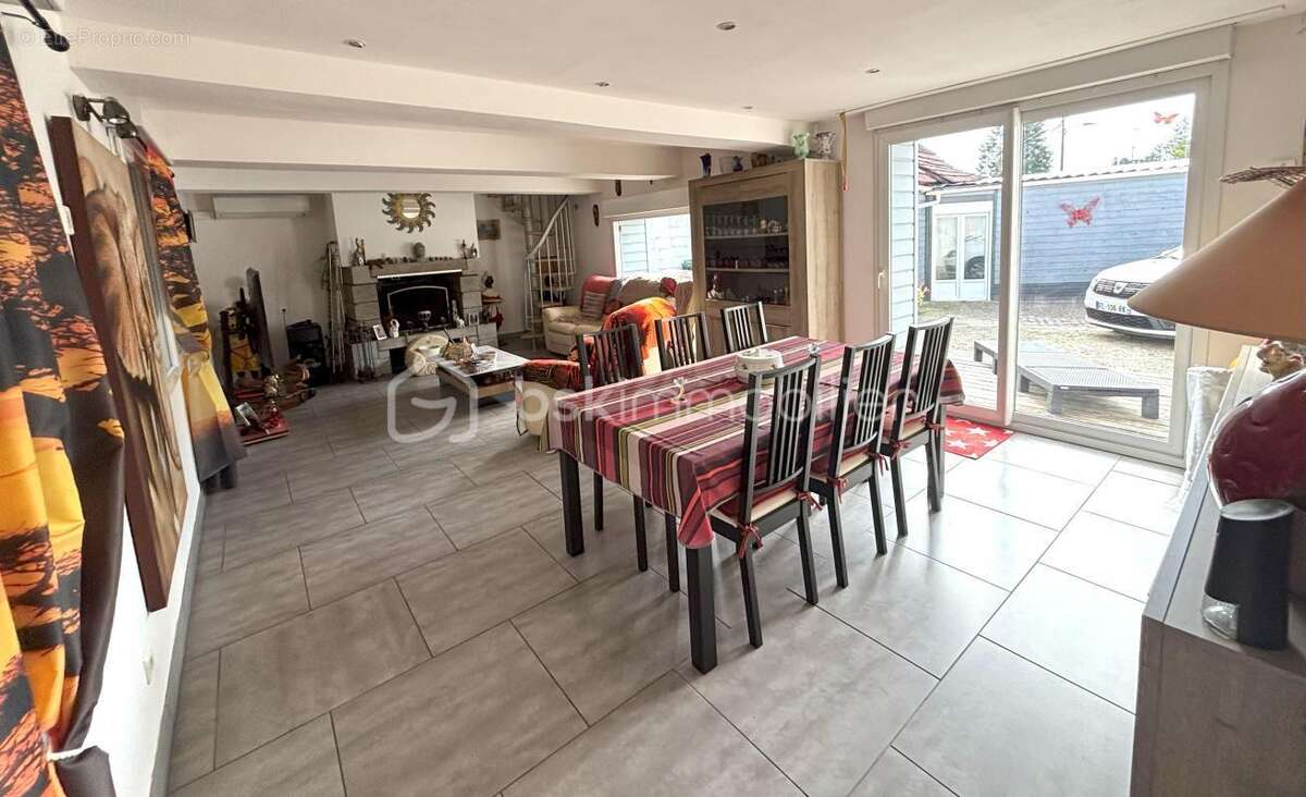 Maison à BOUTTENCOURT