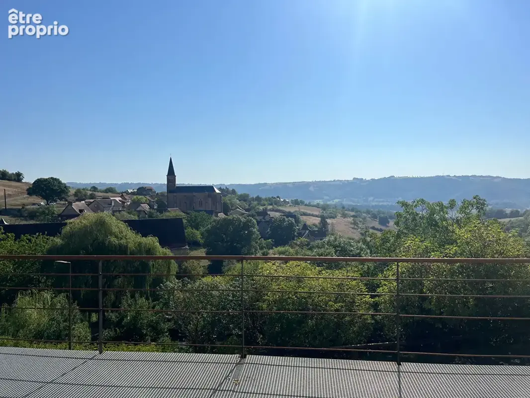 Ancienne grange partiellement rénovée avec vue panoramique - secteur Naussac - photo 4
