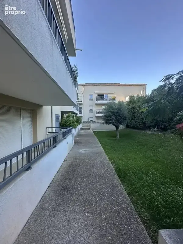 Appartement 59,75 m² T3 résidence sécurisée Saint Rémy de Provence - photo 2
