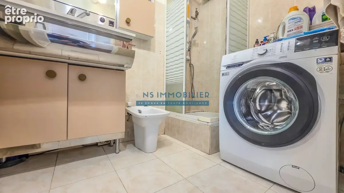 Appartement F4 75m2 + Cave + Parking - photo 10