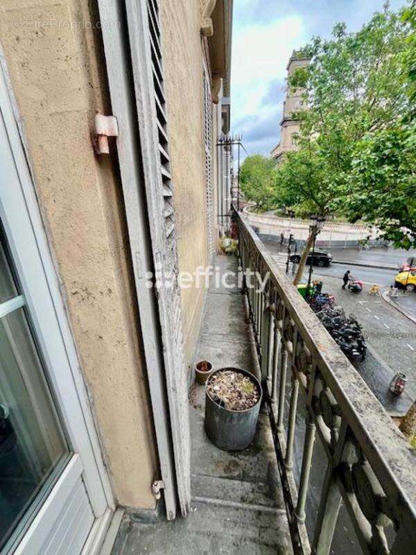Appartement à PARIS-10E