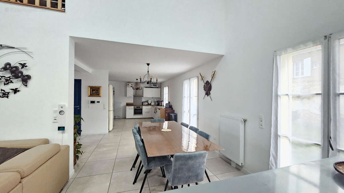 Maison à WARLUIS