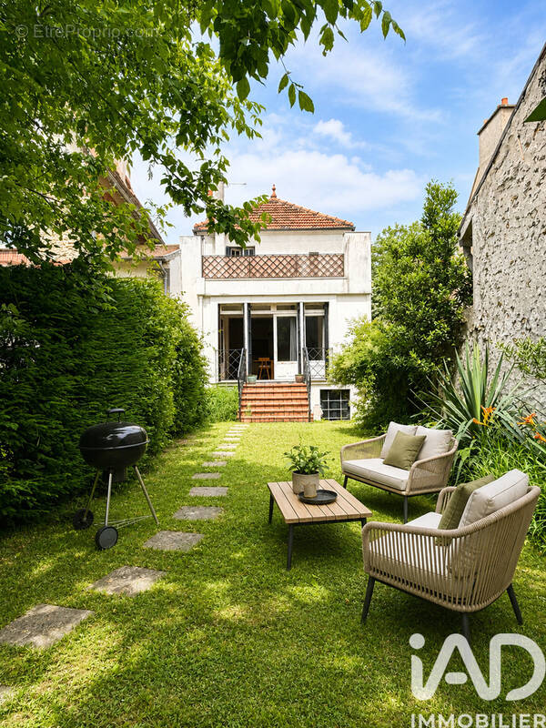 Photo 1 - Maison à MANDRES-LES-ROSES