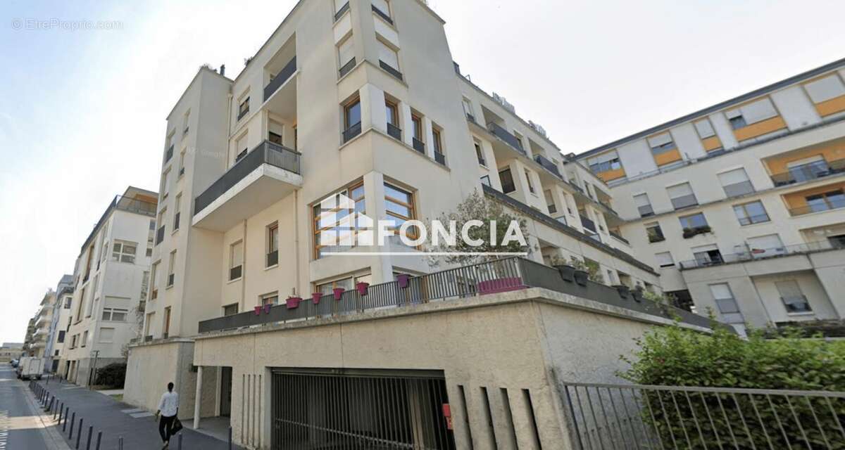 Appartement à CHOISY-LE-ROI