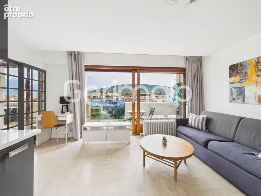 Vente - Appartement - 5 pièces + cuisine - 104,13 m² - 790 - photo 7