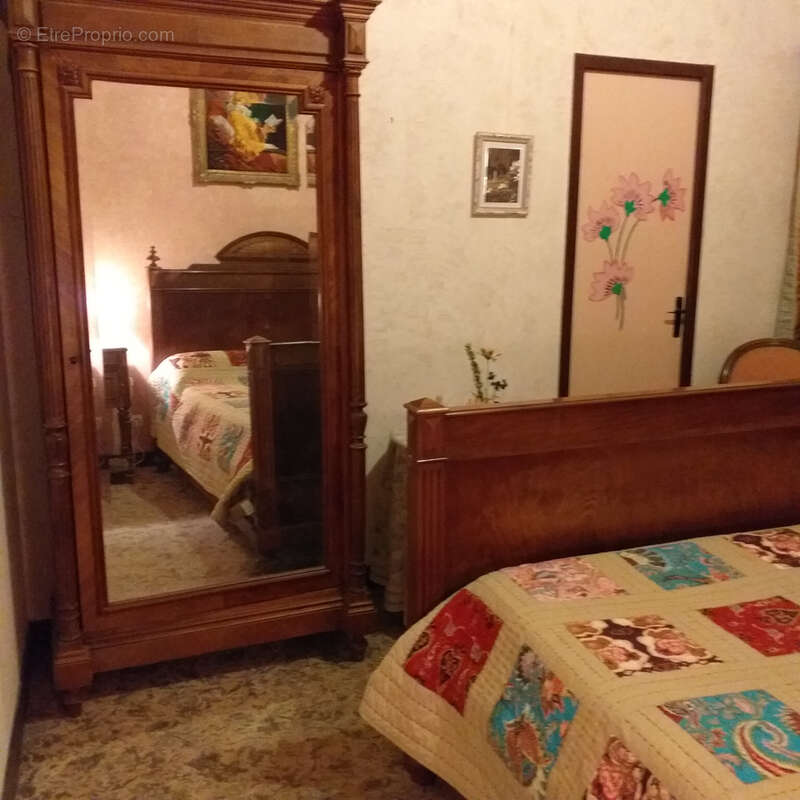 Maison à FONTCOUVERTE