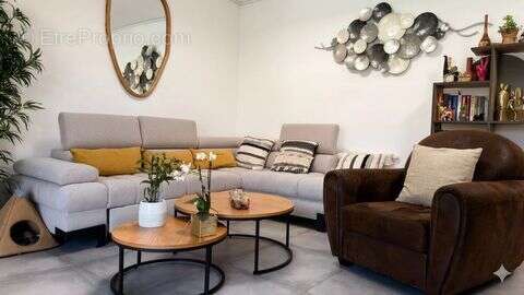 Maison à BORMES-LES-MIMOSAS