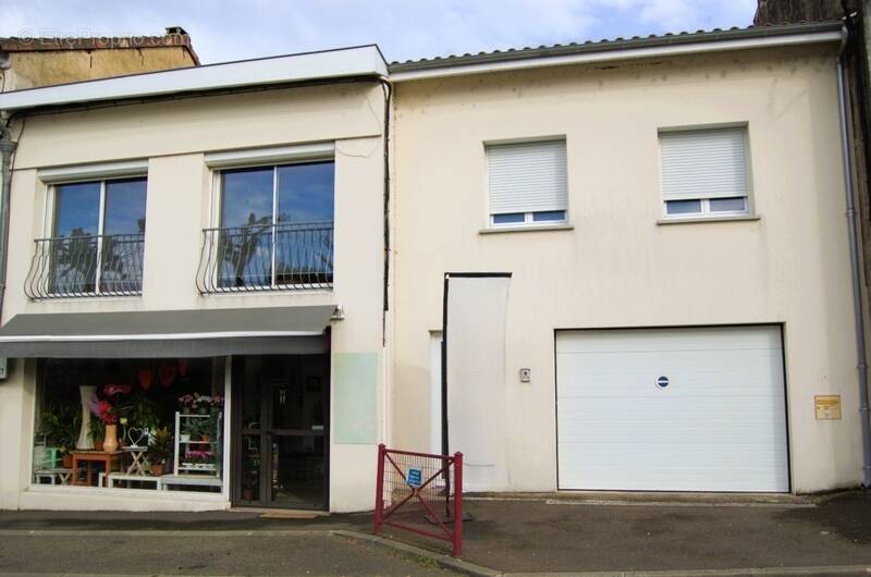 Maison à CAZAUBON