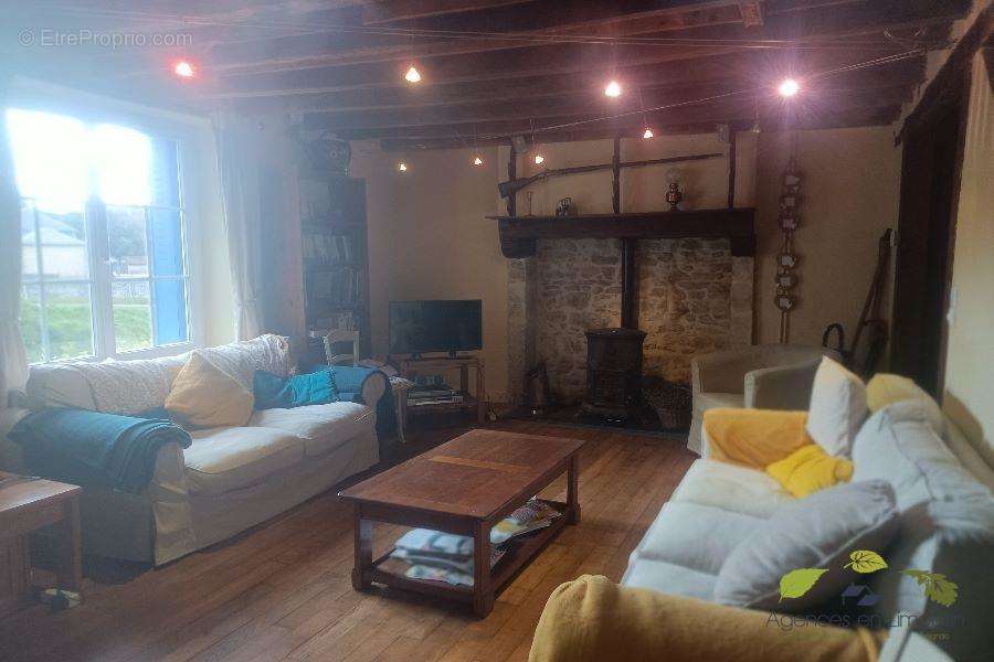 Maison à SAINT-AMAND-JARTOUDEIX