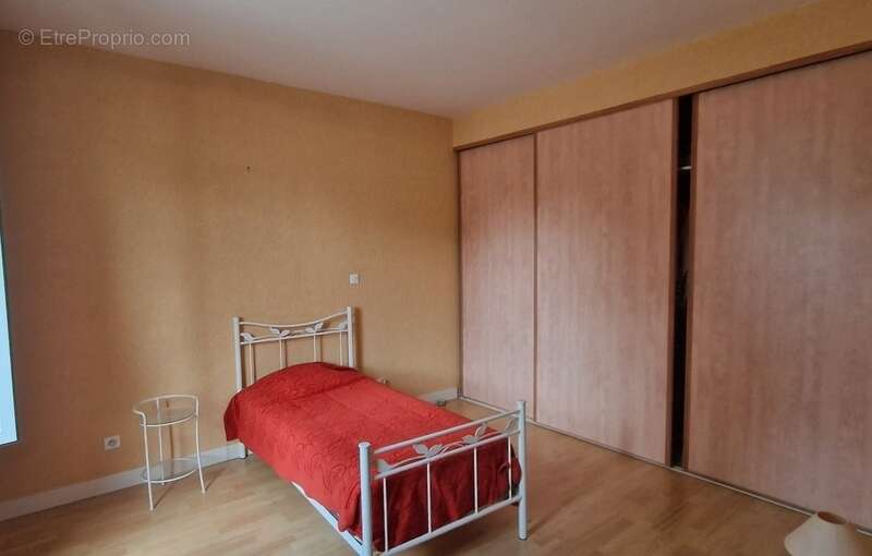 Maison à SAINT-YRIEIX-SUR-CHARENTE