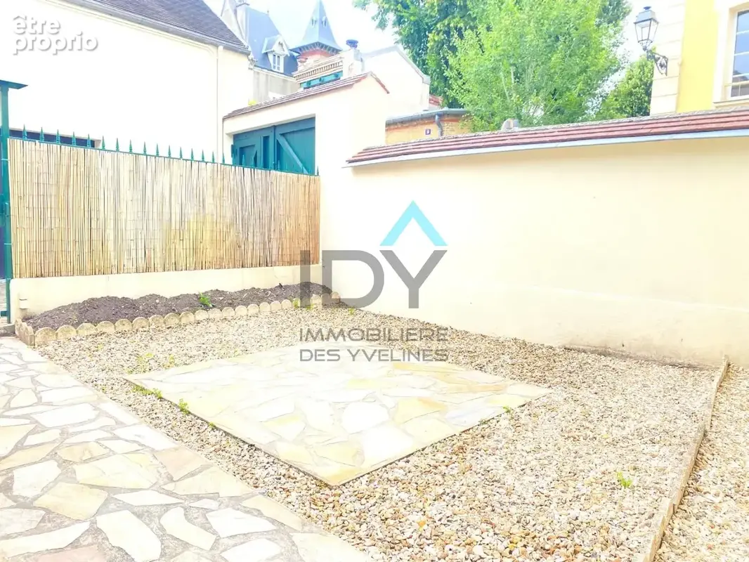 MARLY LE ROI - maison de ville avec terrasse - photo 3