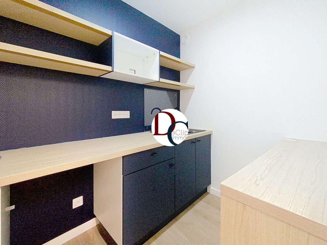 Photo 8 - Commerce à COMPIEGNE