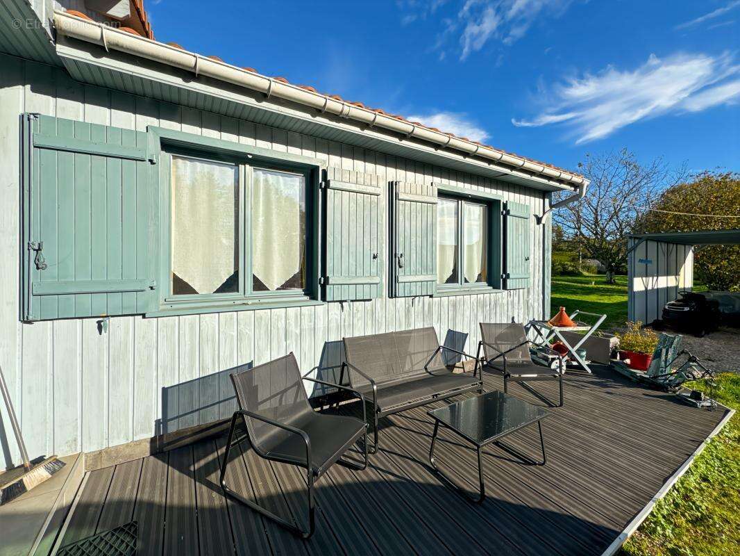 Maison à SAINT-ASTIER