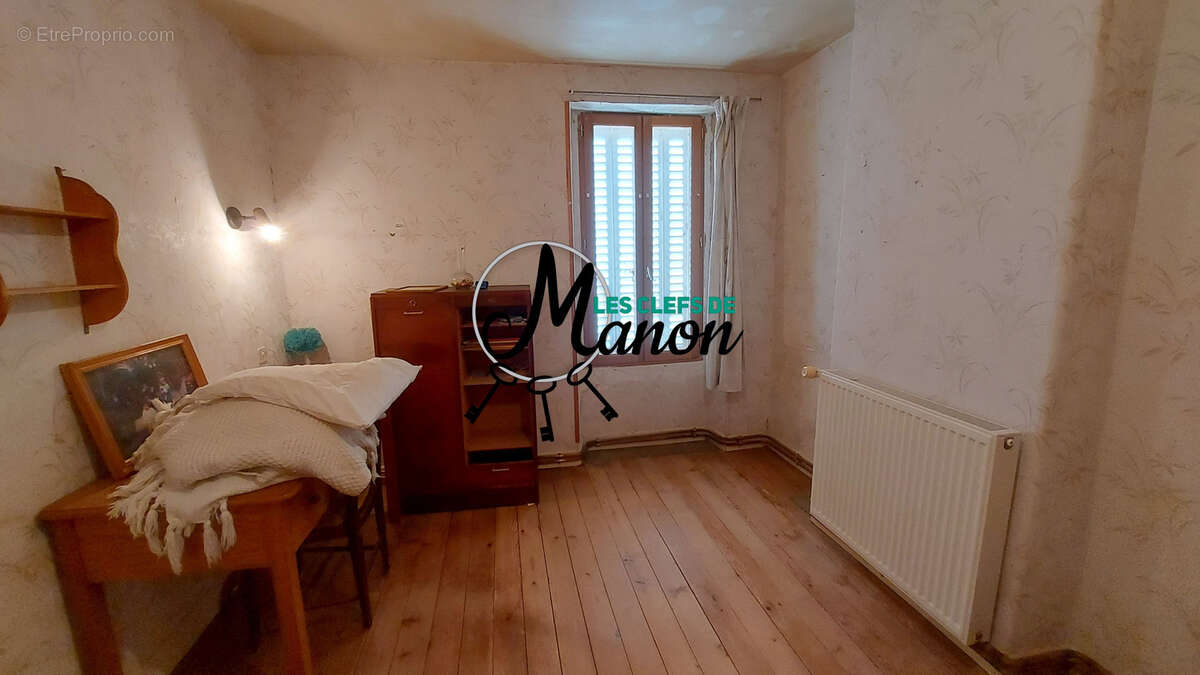 Maison à BESSINES-SUR-GARTEMPE