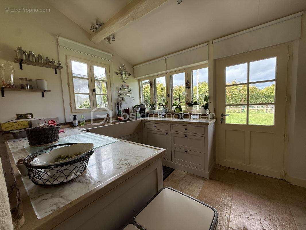 Maison à PONT-L&#039;EVEQUE