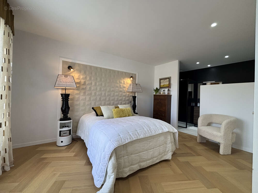 Maison à SAINT-GEORGES-DE-DIDONNE