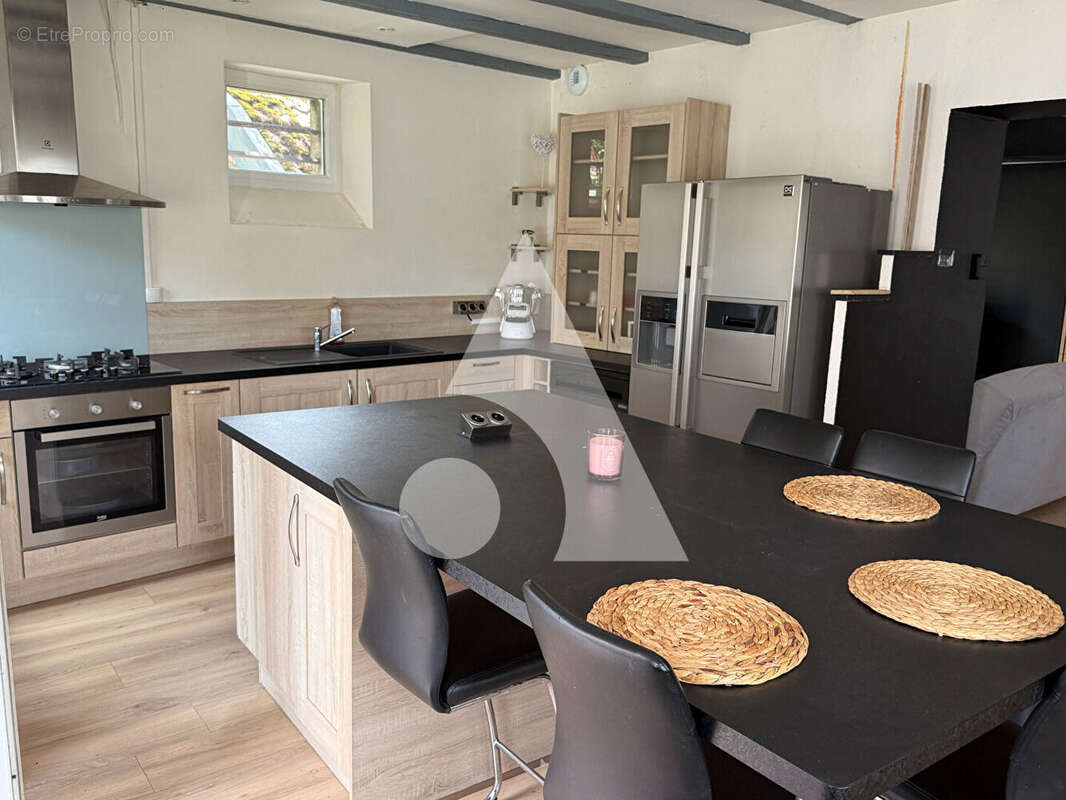 Maison Fesches Le Chatel 7 pièce(s) 170 m2 - photo 2
