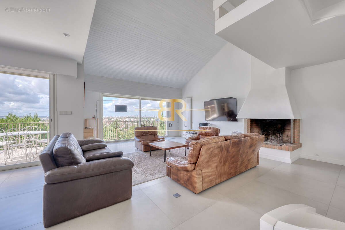 Maison à CHENNEVIERES-SUR-MARNE