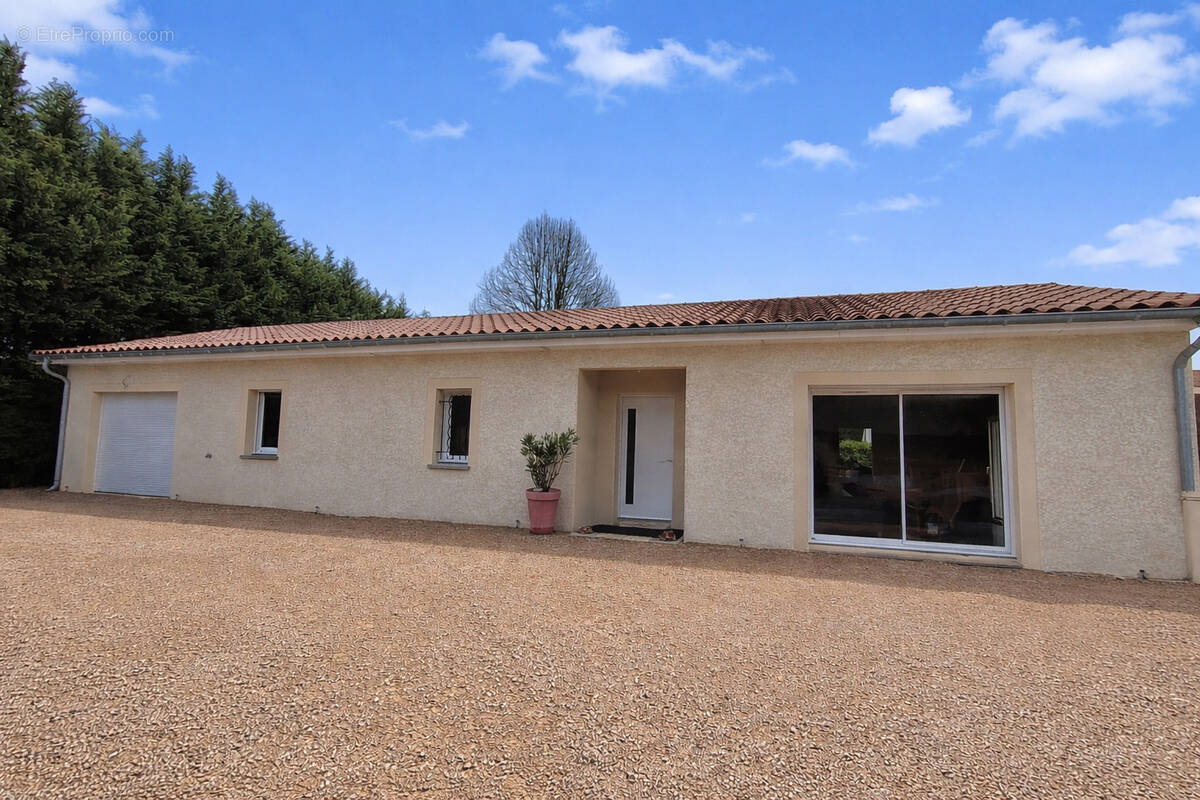 Maison à SIMANDRE