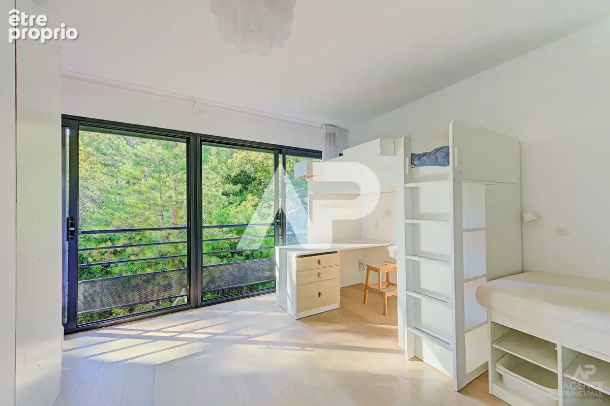 Maison Rueil-Malmaison 7 pièce(s) 235m² - photo 13