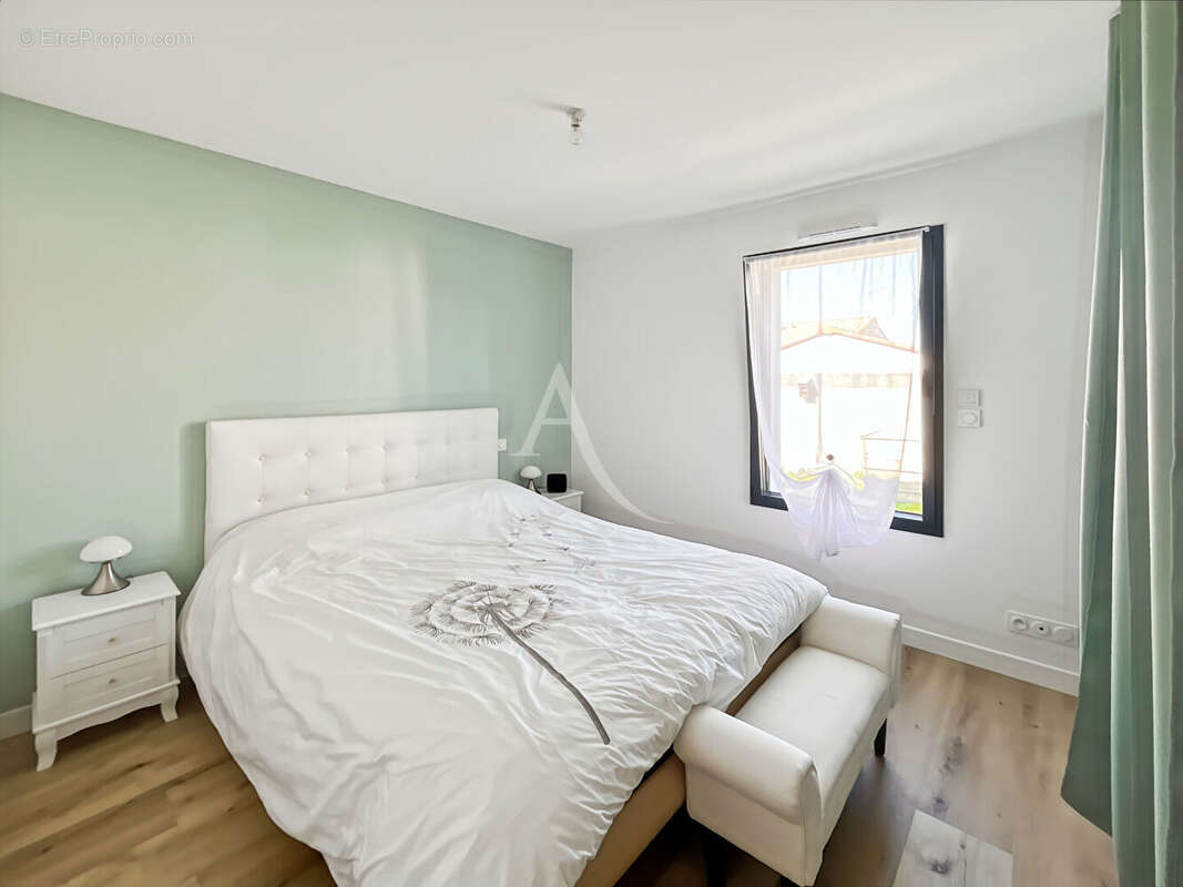 Maison à SAINT-CHRISTOPHE-DU-LIGNERON