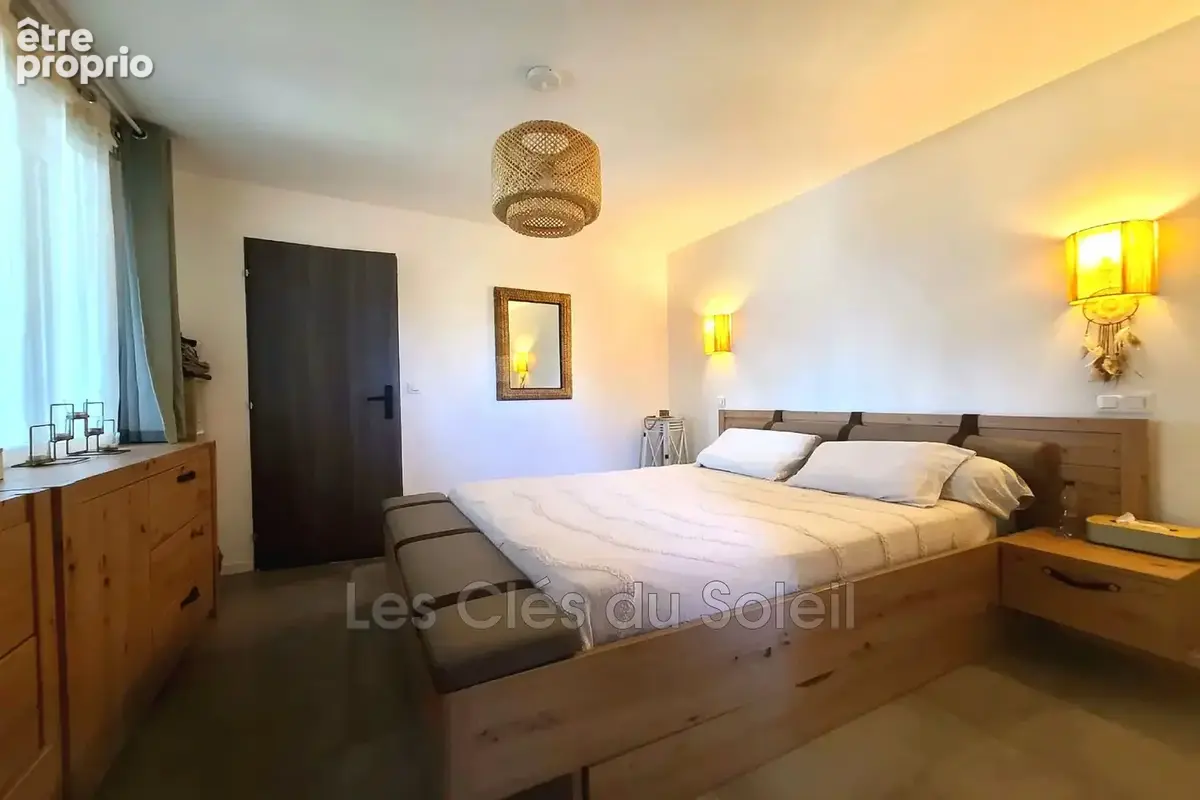 Maison 5 pièces 146 m² à vendre à Cuers (83390) - photo 5