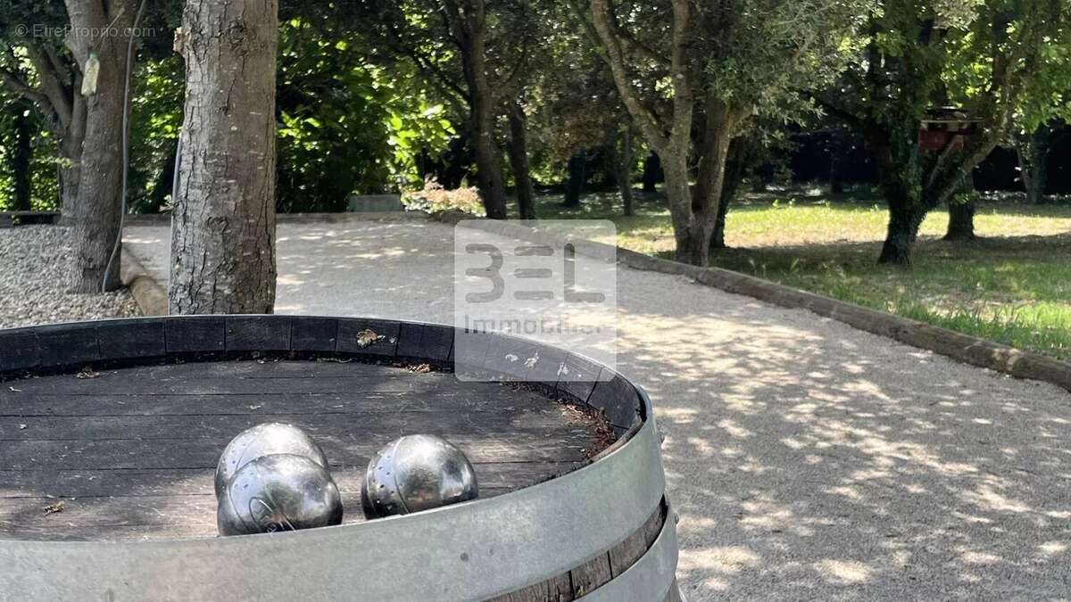 Maison à SUZE-LA-ROUSSE