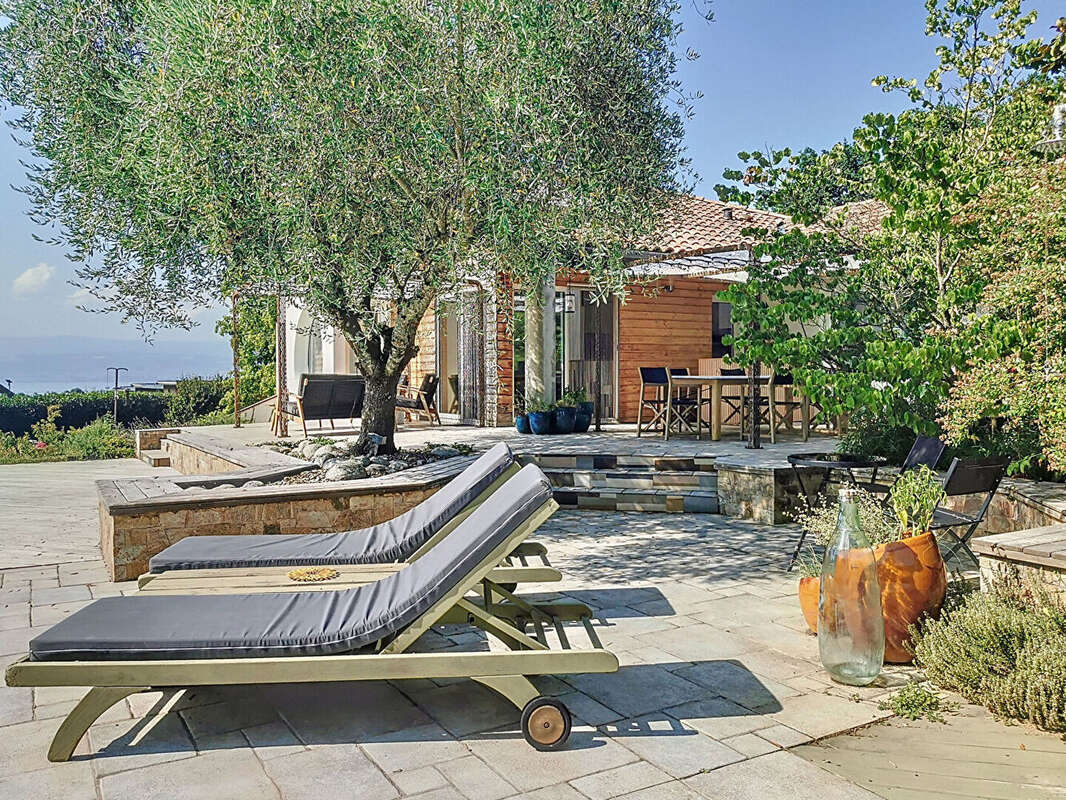 Maison à ANTHY-SUR-LEMAN